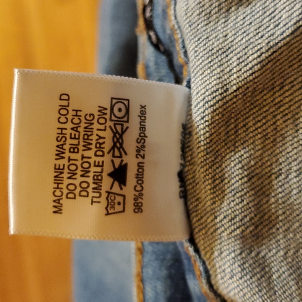 Fashion Nova size 18 distress jeans - Picture 9 of 9